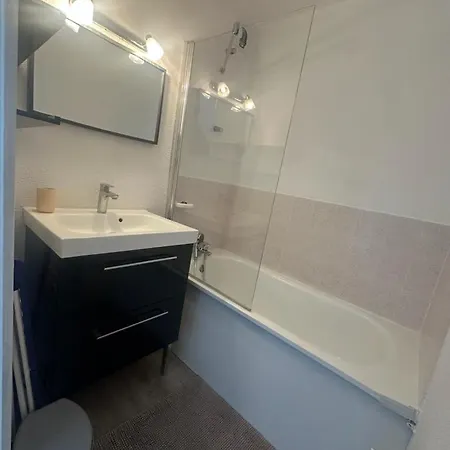 Apartment T2 Bord De Plage, Bleu Marine 85 *